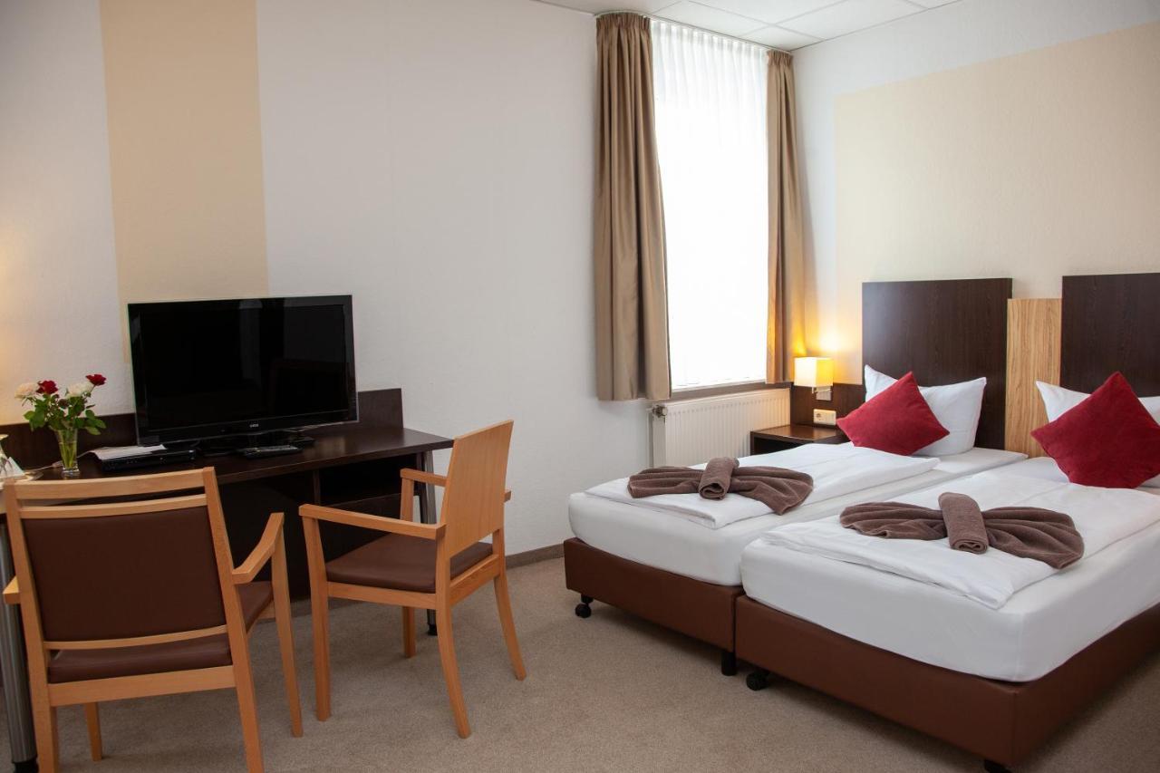 Seehotel Zum Loewen Strasen Luaran gambar
