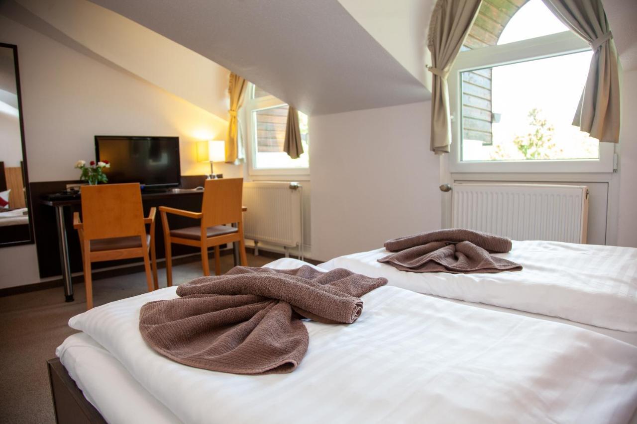 Seehotel Zum Loewen Strasen Luaran gambar